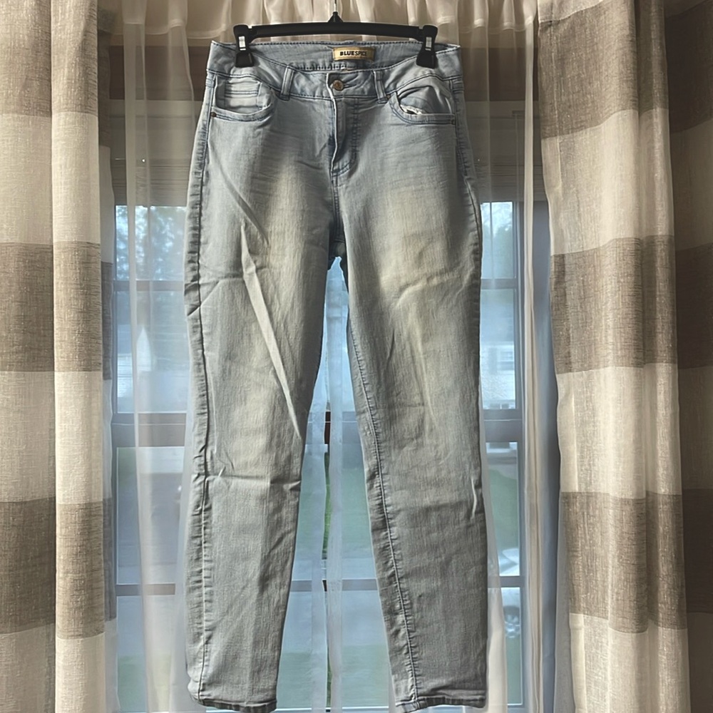 Blue spice mid rise stretchy ankle jean, size 9